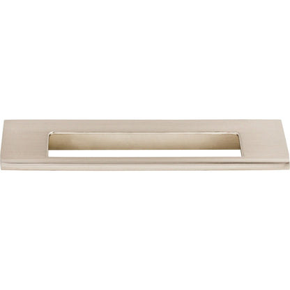 Mercer Europa Cut Out Tab Pull